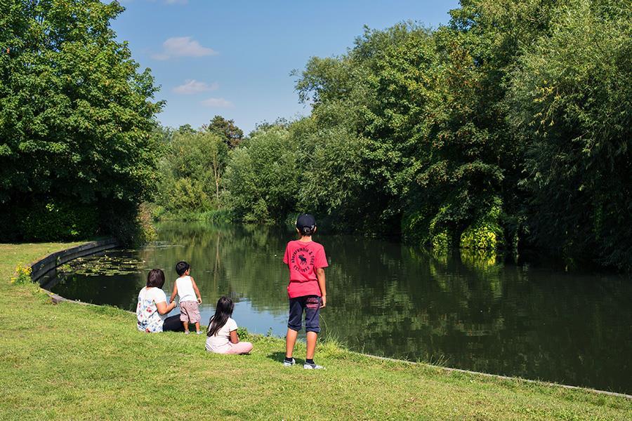 Lee Valley Car. Park, Charlton Meadows
