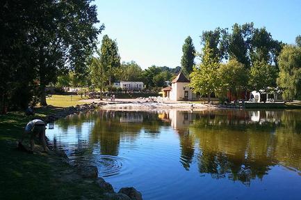 Camping Les Etangs du Plessac