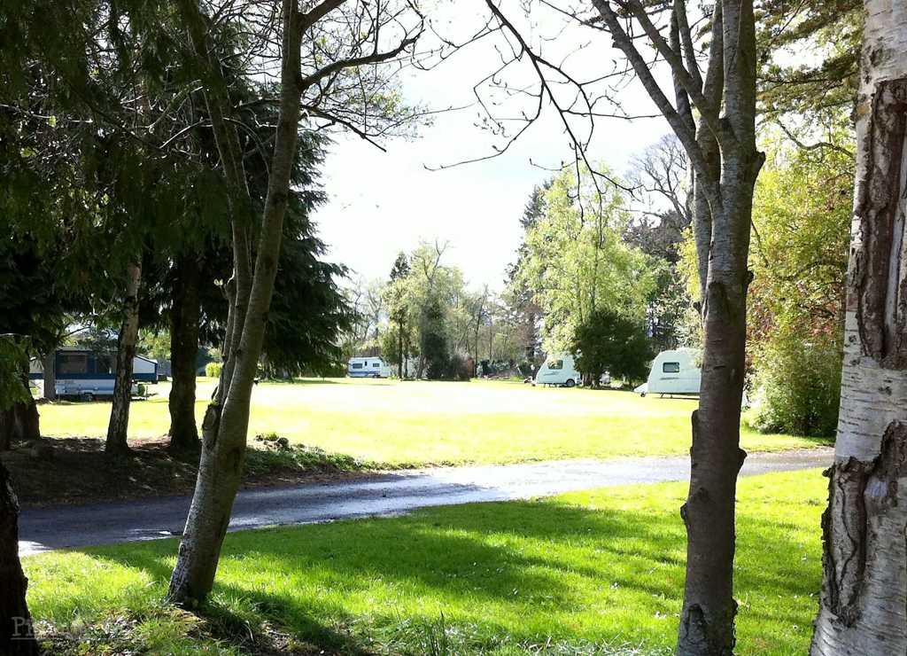 Camping Ballinacourty House à Stagdale Bridge Irlande ACSI