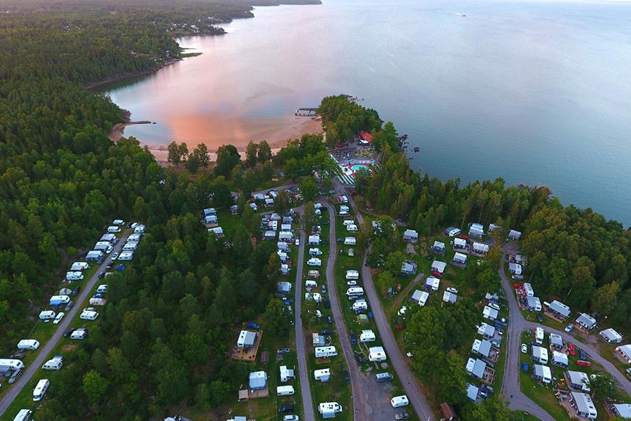 Ursand Resort & Camping