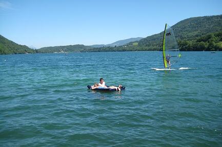 Camping Au Pré du Lac