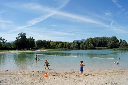 Flower Camping Le Lac du Marandan