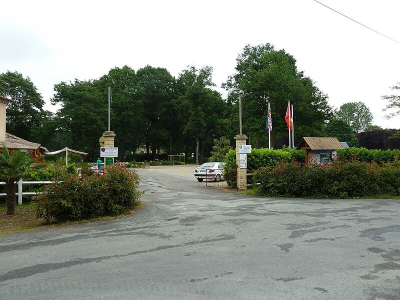Camping Du Pont de Vicq En Périgord