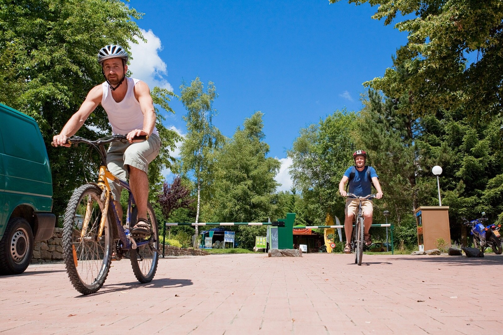ArdenParks Petite Suisse