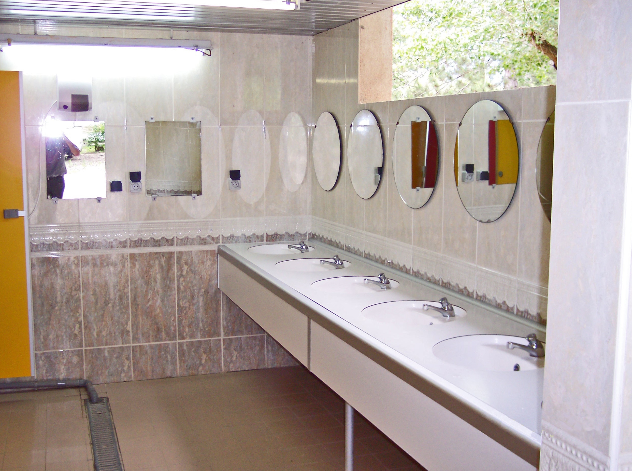 Flower Camping La Pinède