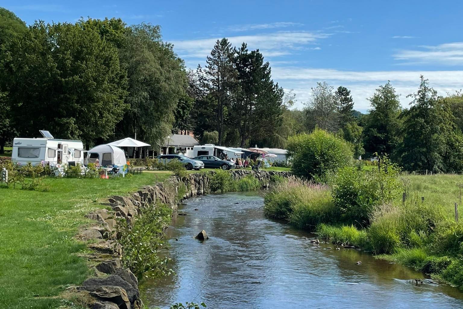 Camping Les Neufs Prés