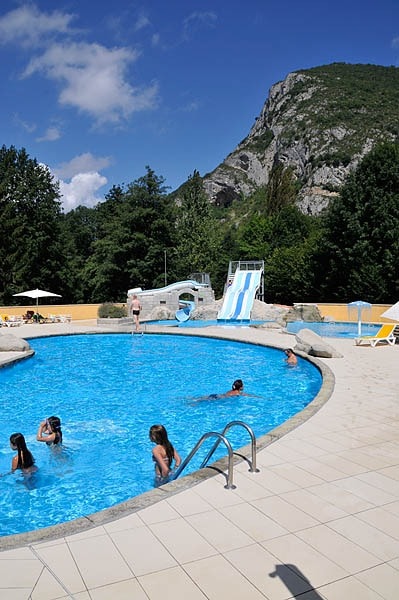 Camping Des Grottes