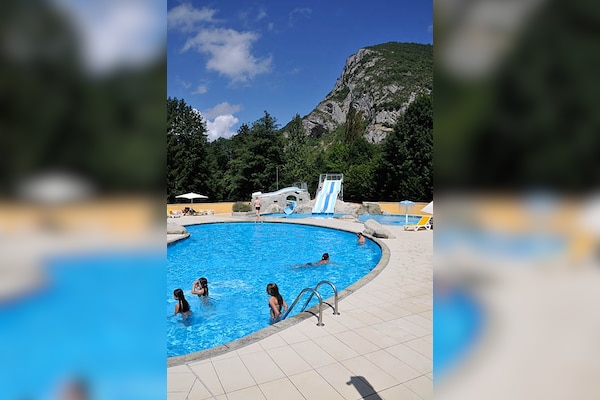 Camping Des Grottes