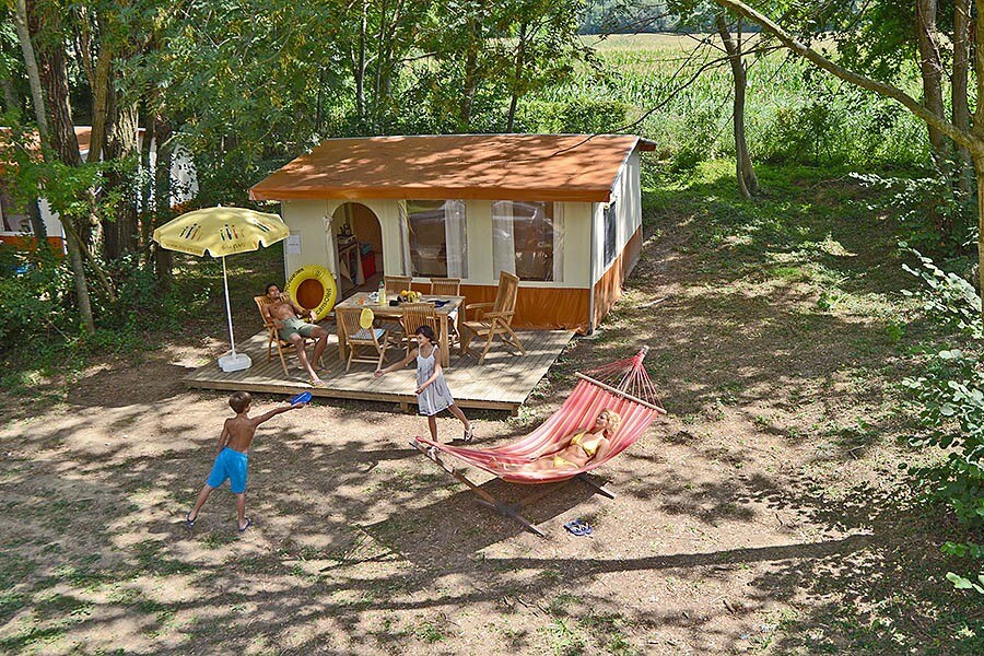 Camping Le Château de Galaure - Marvilla parks