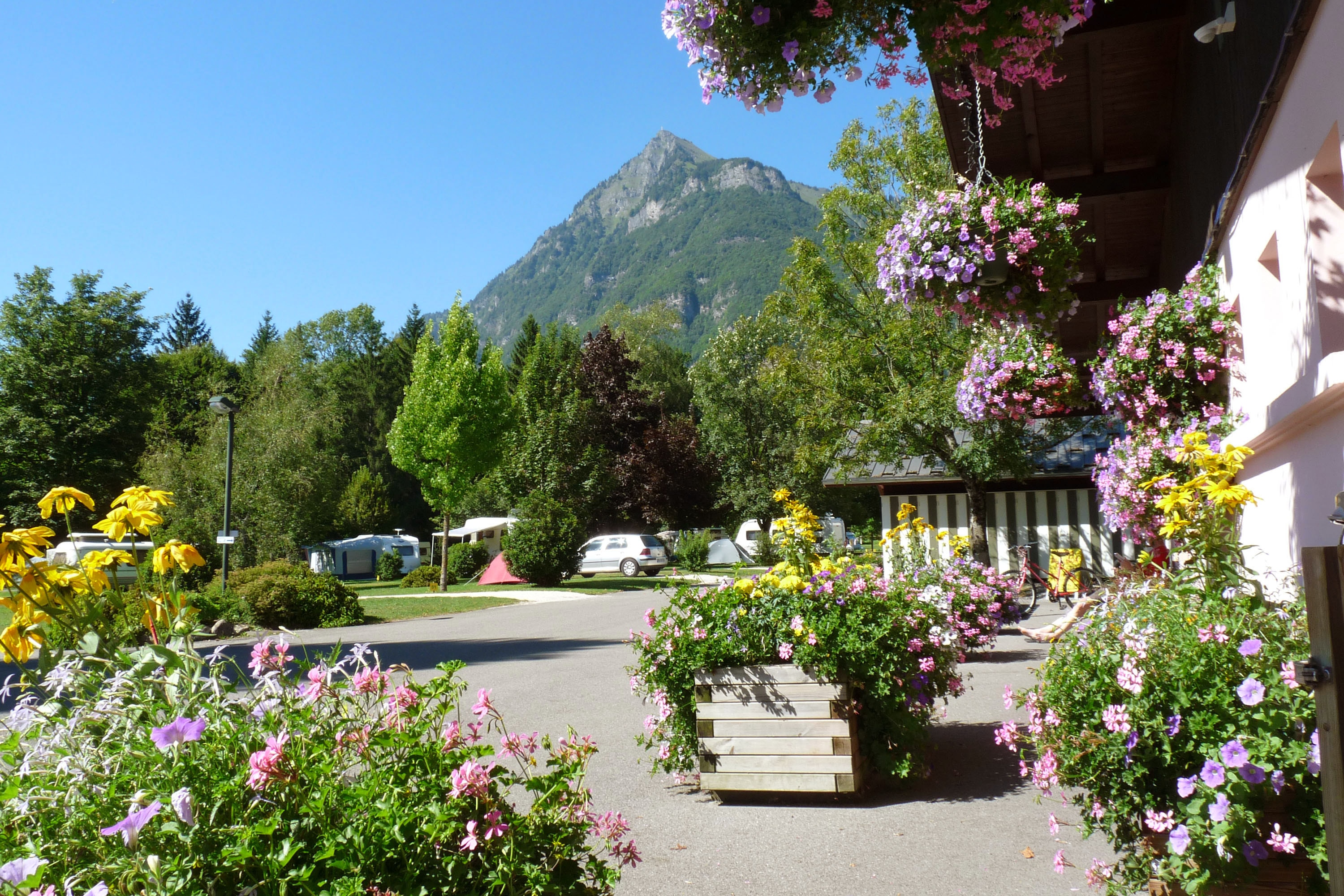 Camping Les Thézières Onlycamp