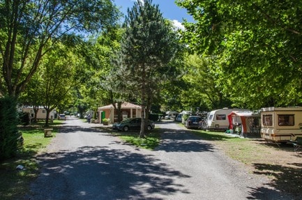 Camping Les Eaux Chaudes