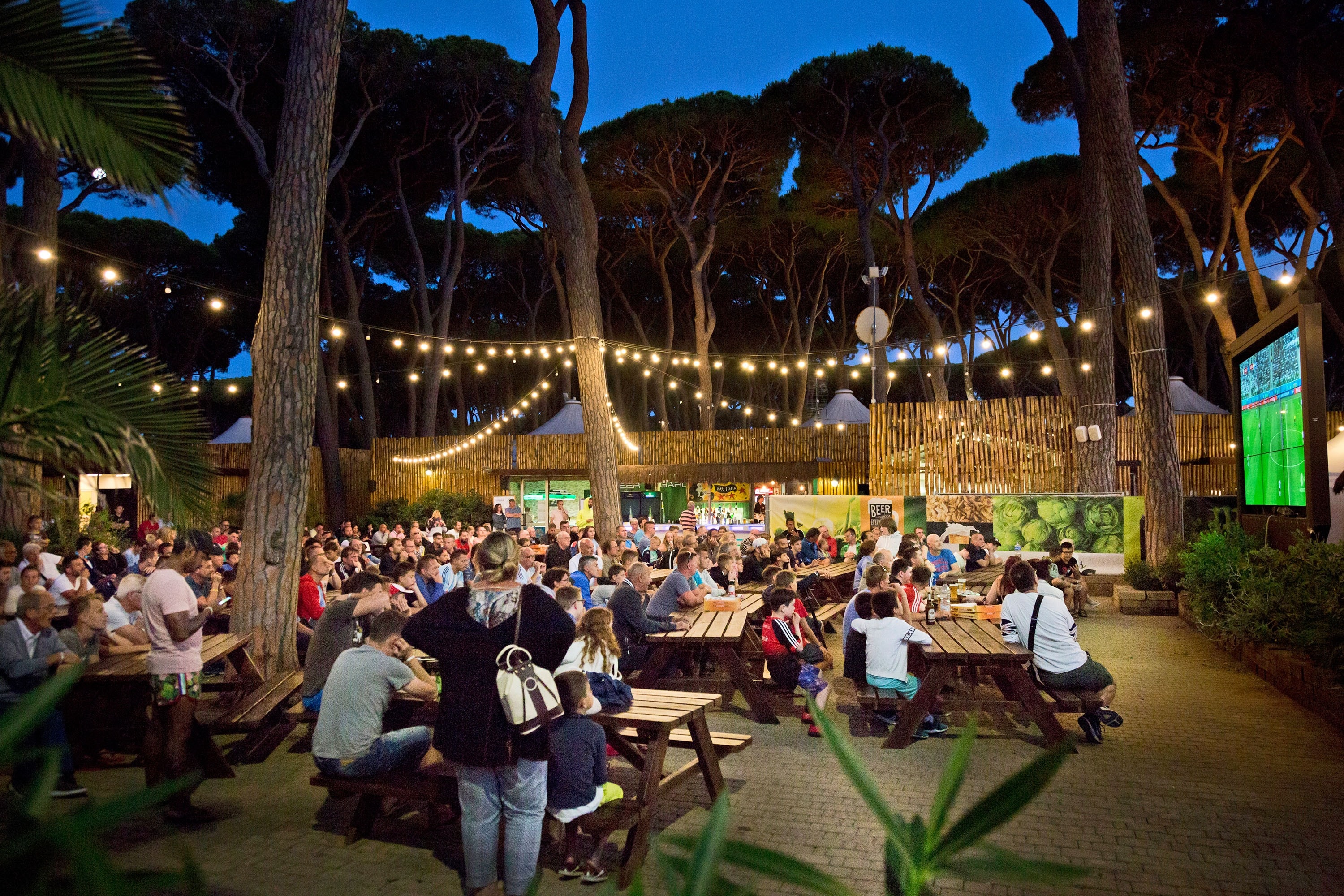 hu Park Albatros Village