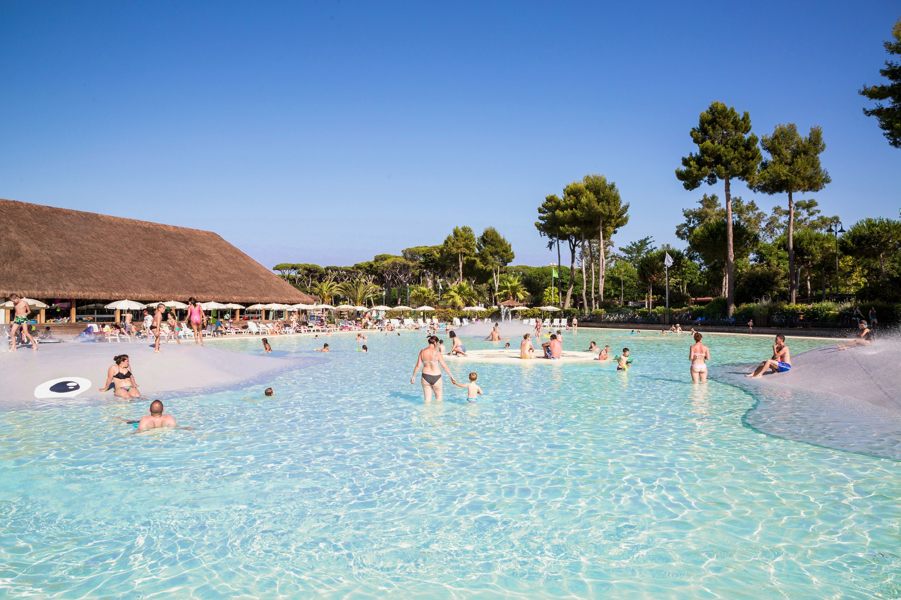 hu Park Albatros Village