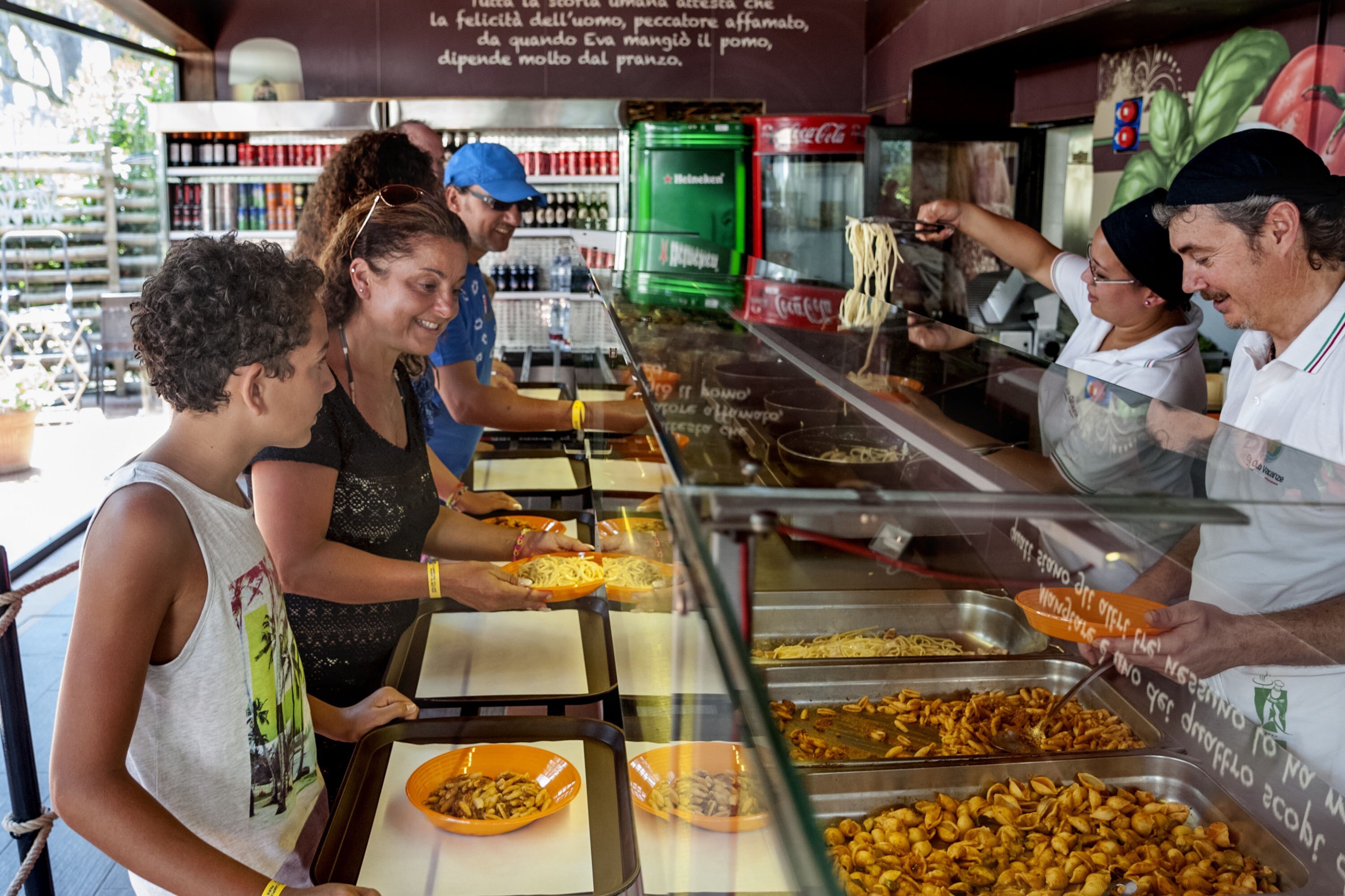 hu Park Albatros Village