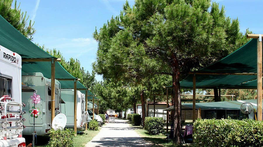 Pineto Beach Village & Camping