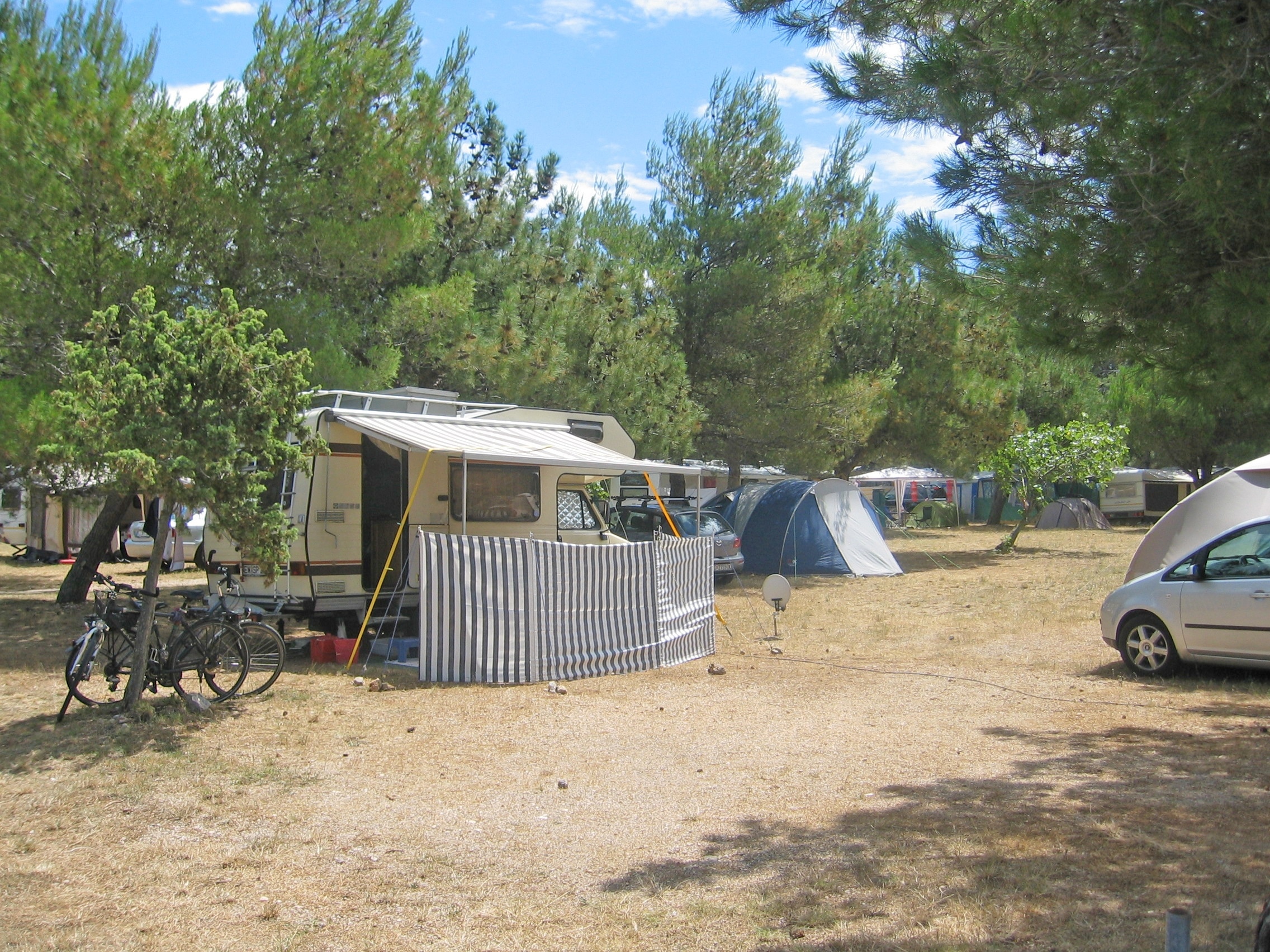 Camping Pila