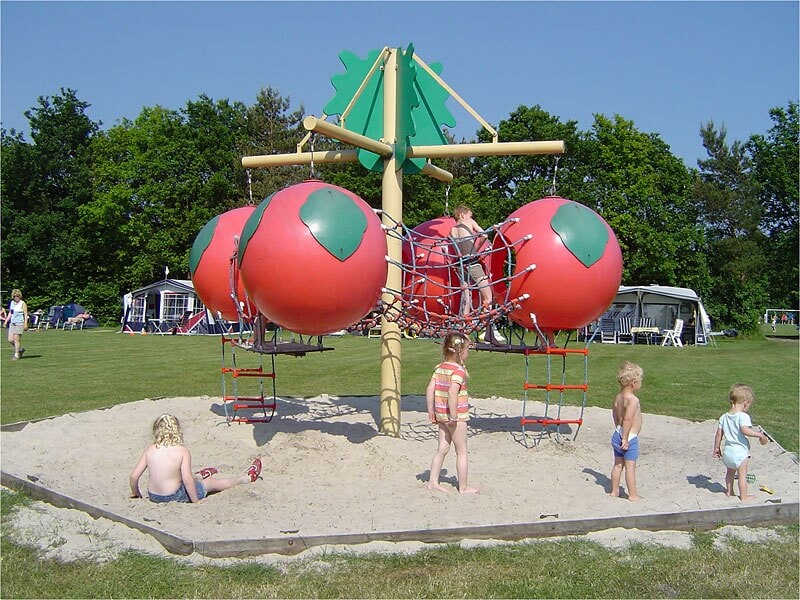 Camping De Bronzen Emmer