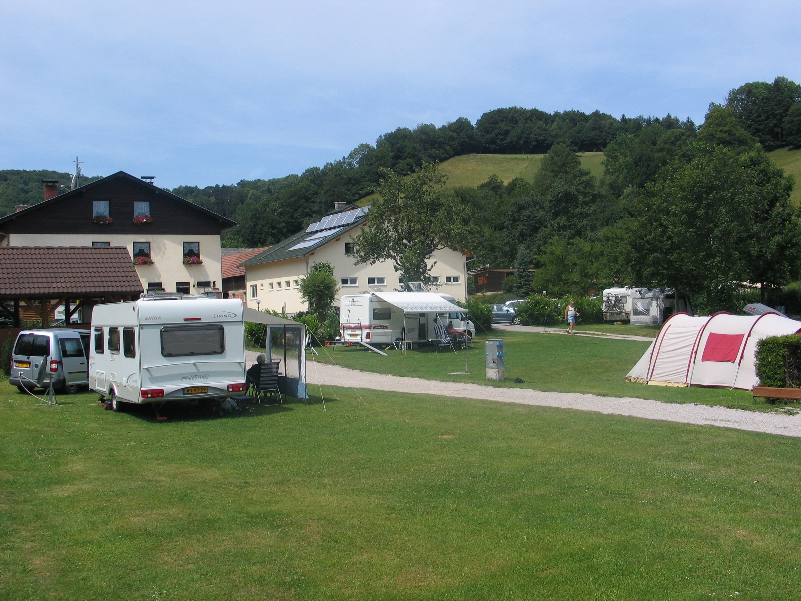 Camping Paradise Garden