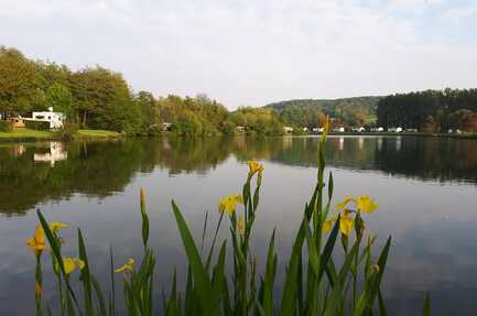 Flower Camping Les Deux Rivières Sasu L'étoile