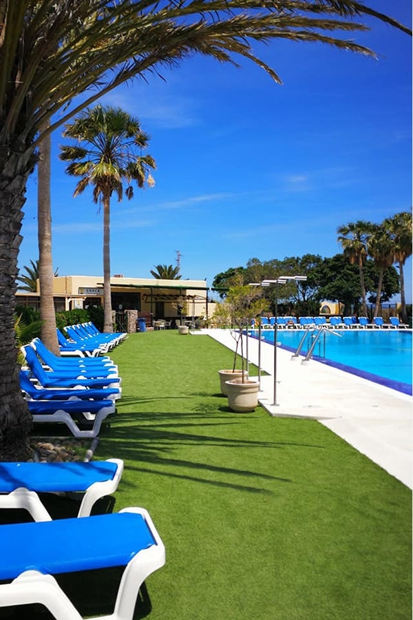 Camping Los Escullos