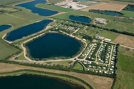 Uge Lystfiskeri og Camping