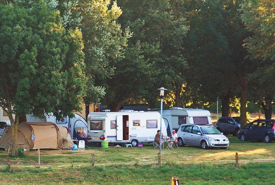 Camping Les Bords de Vienne Onlycamp