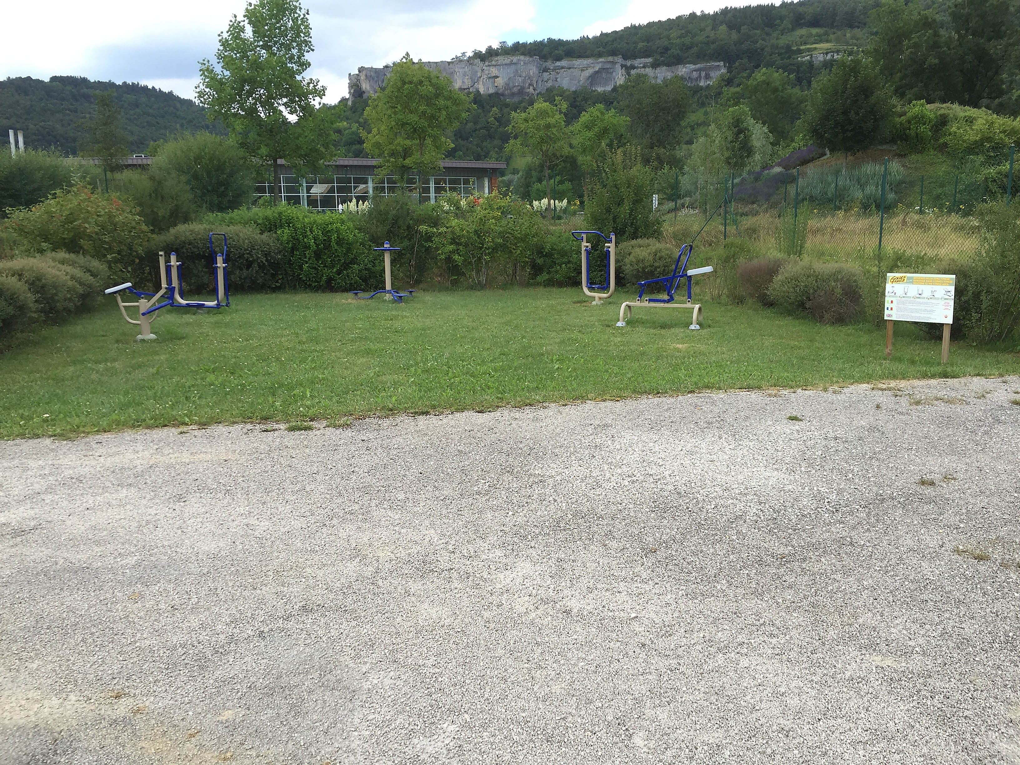 Camping Ecologique La Roche d'Ully