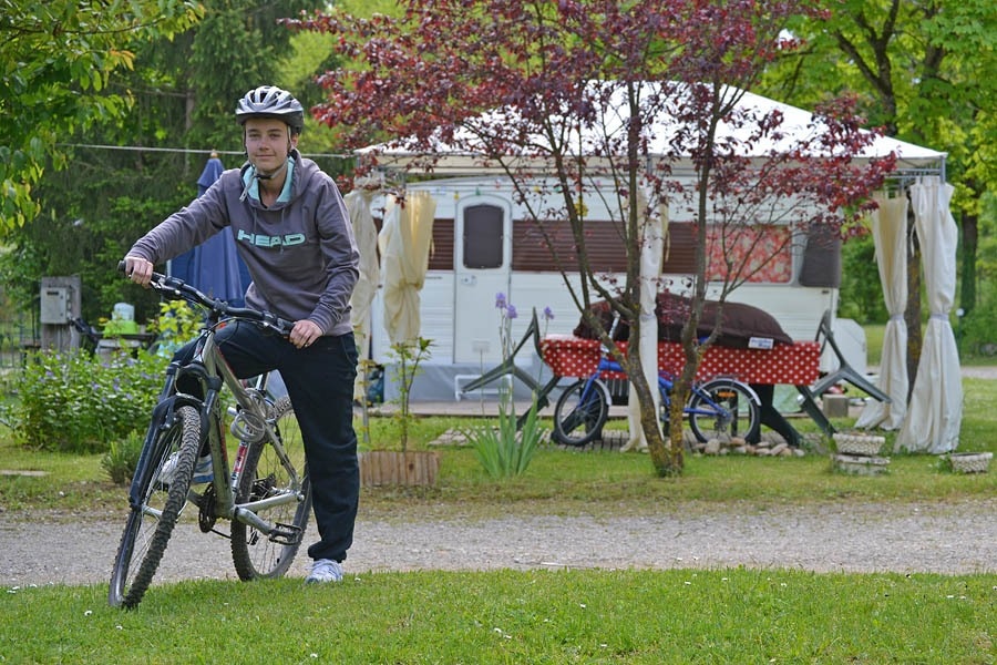 Camping Les Plages de l'Ain