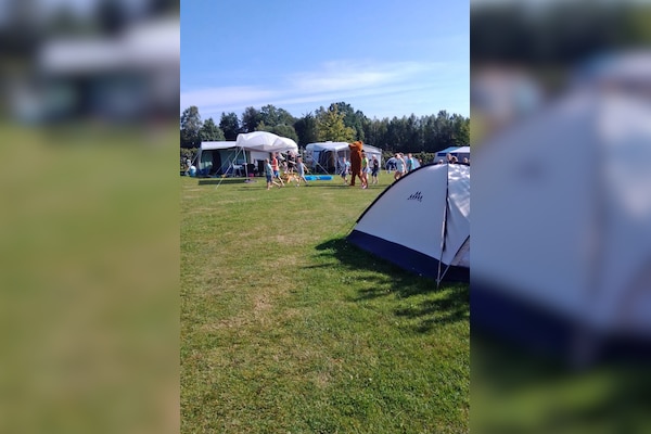 Camping De Regenboog / Kemp Sluknov