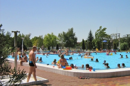 Thermal Camping und Bad