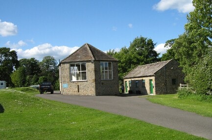 Constable Burton Hall Car. Park