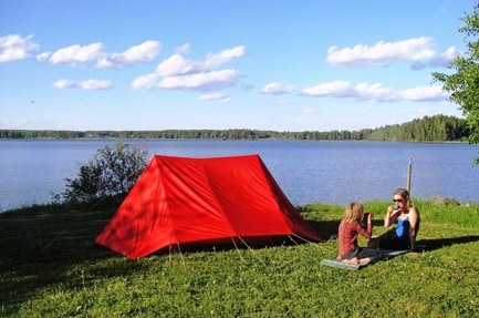 Falkudden Camping, Café och Stugby