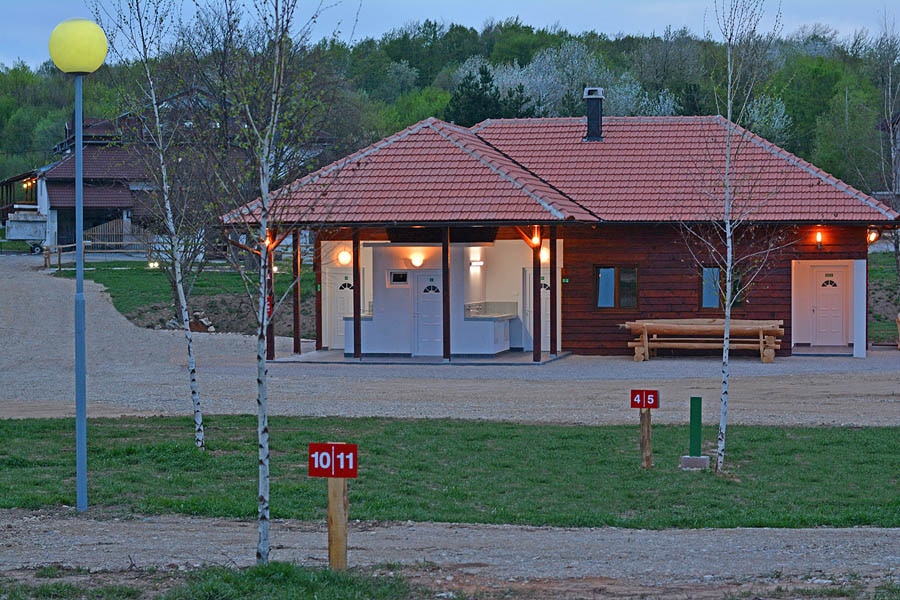 Autocamp Korita