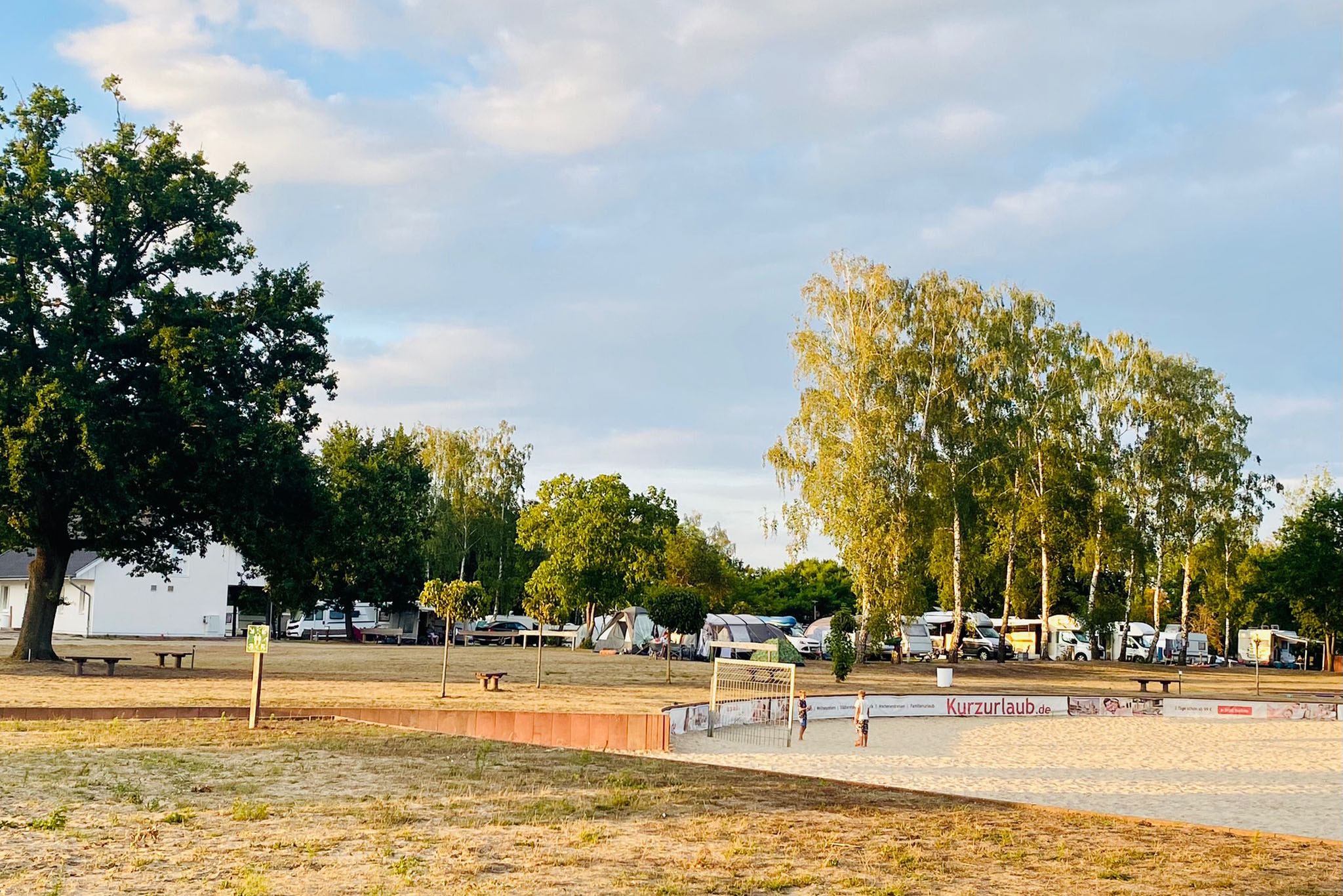 Barracuda Beach Camping am See
