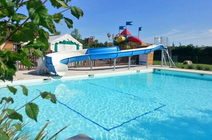 Camping Les Chalets sur la Dordogne