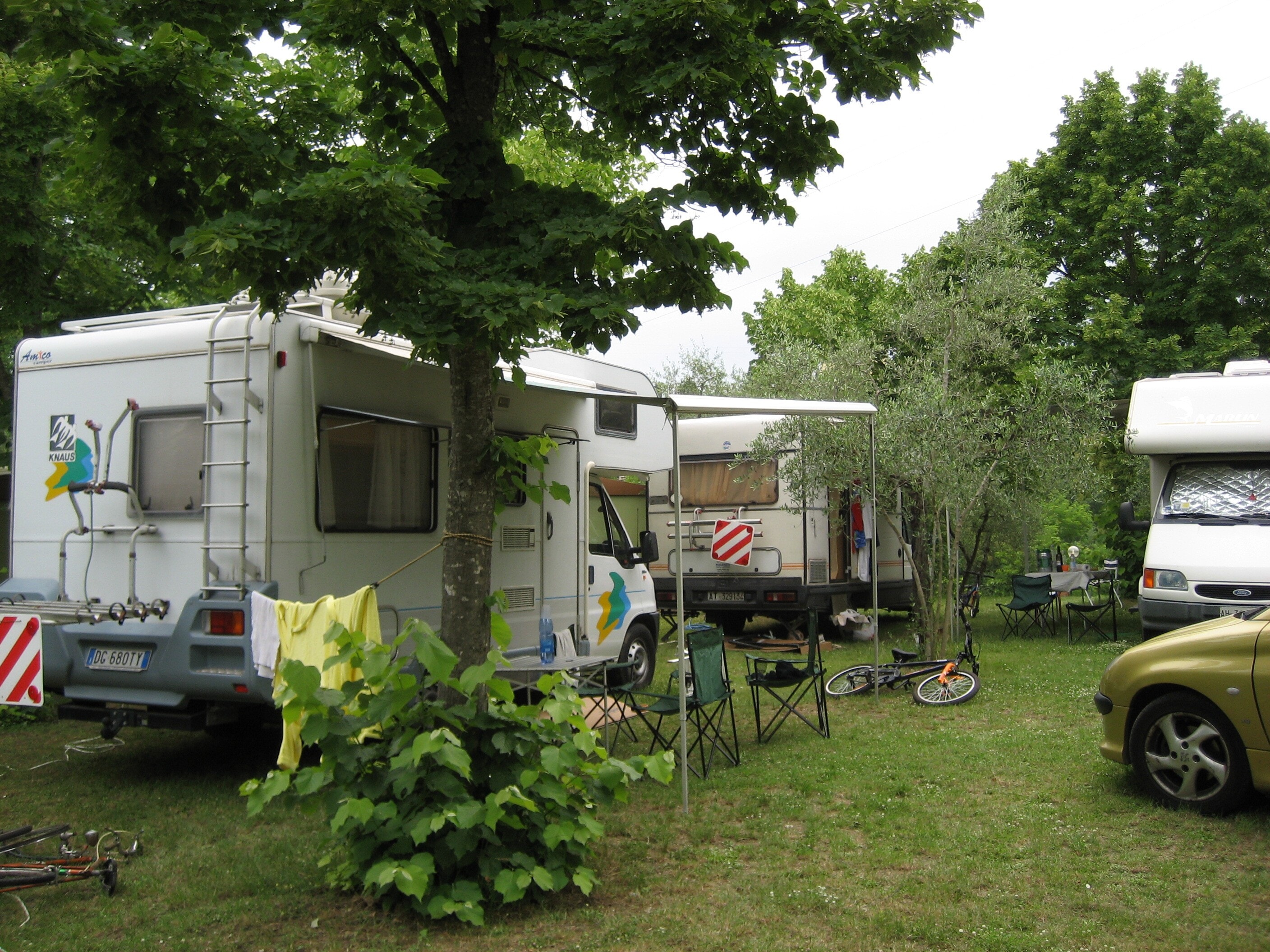 hu Firenze Certosa camping in town