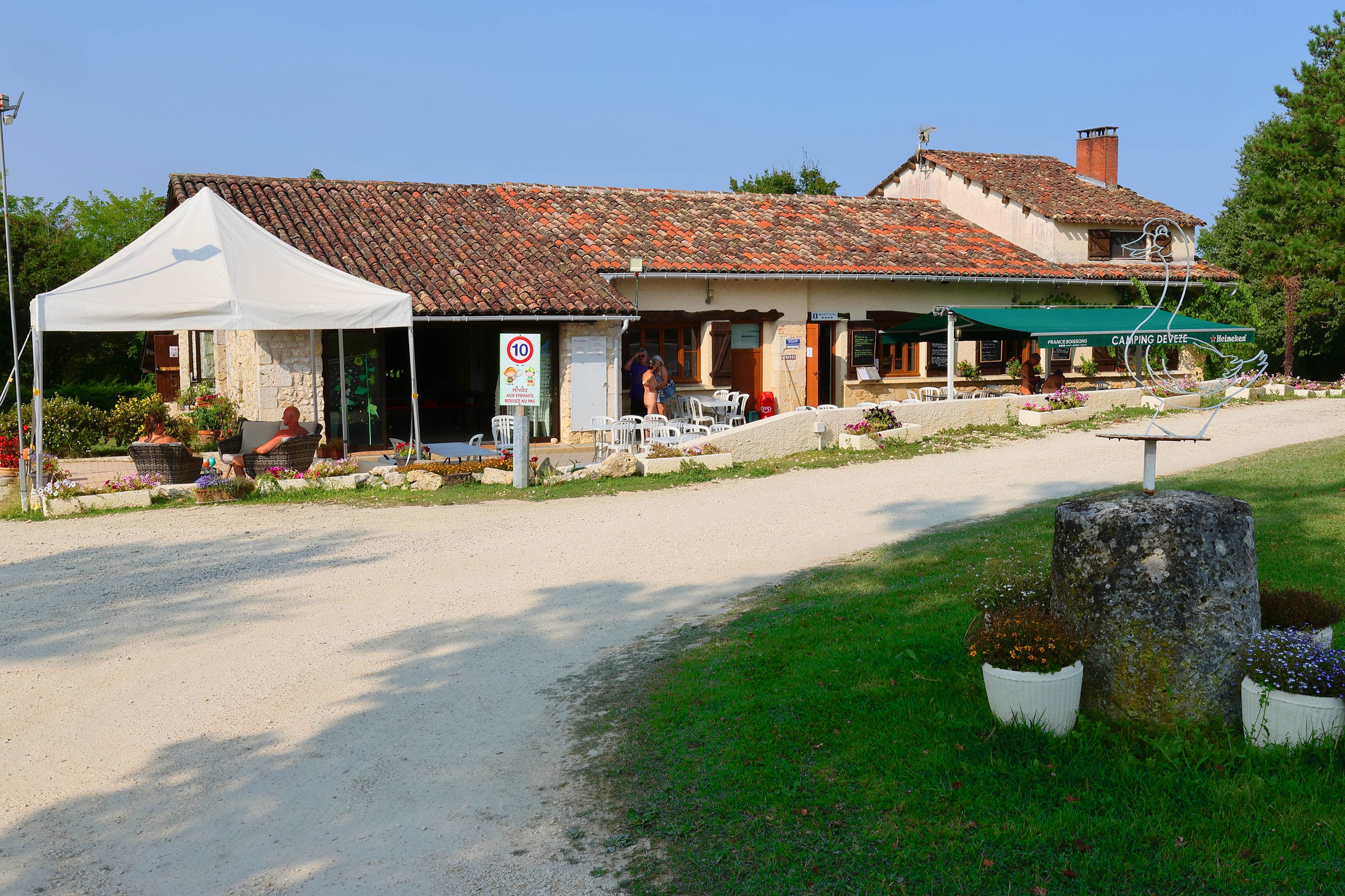 Camping Centre Naturiste Deveze