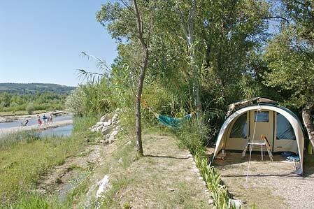 Flower Camping Les Rives de l'Aygues