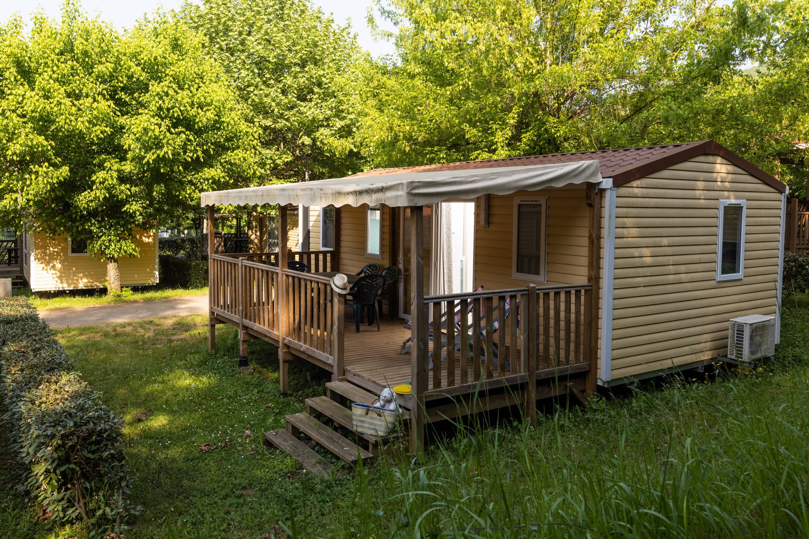 Flower Camping Le Val de l'Arre