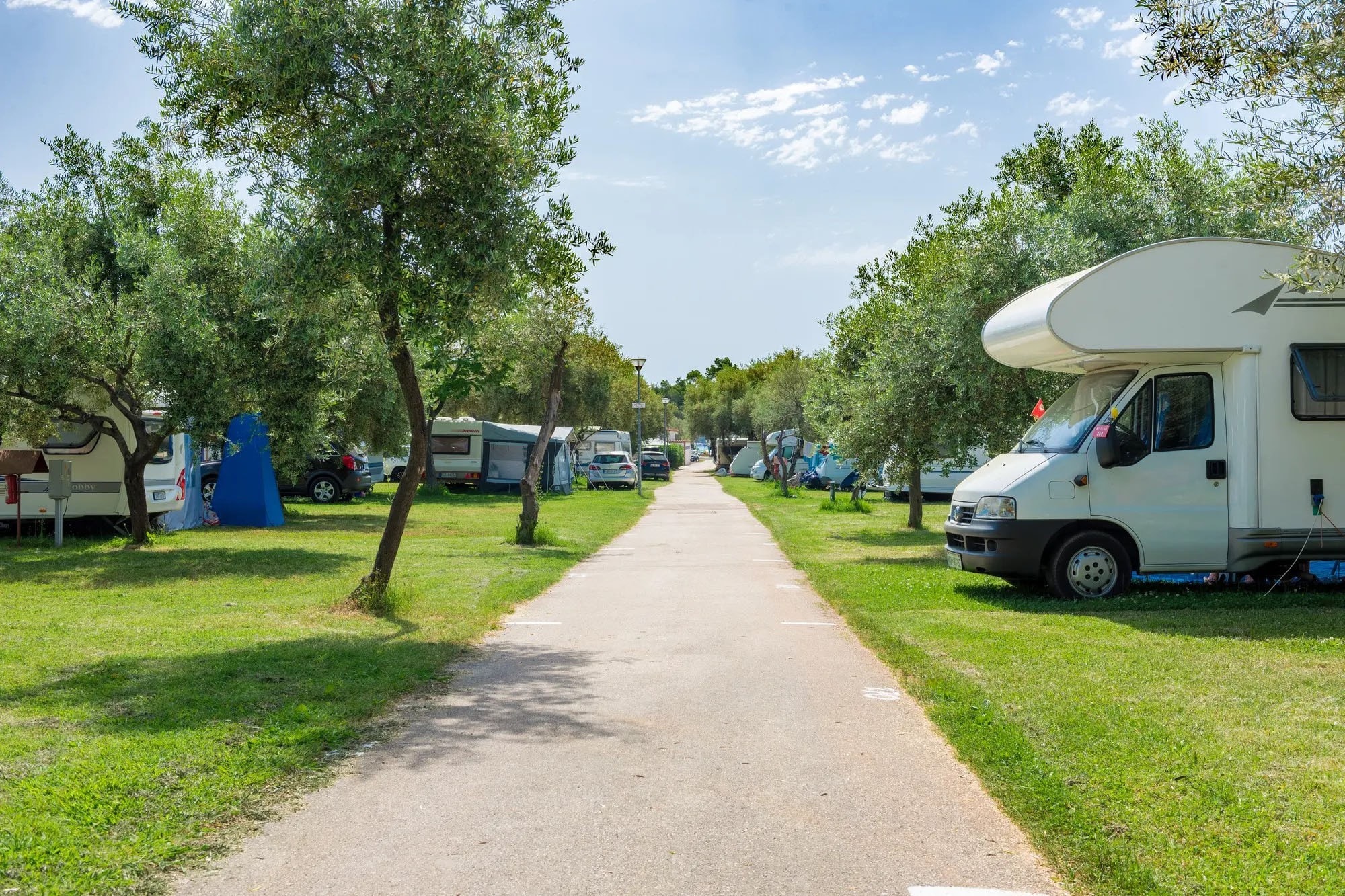 Oliva Camp & Residence