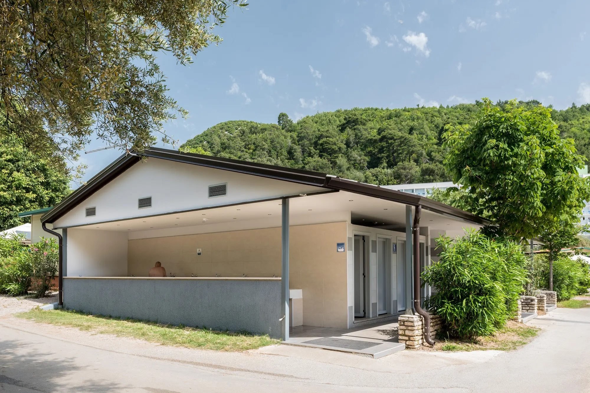 Oliva Camp & Residence