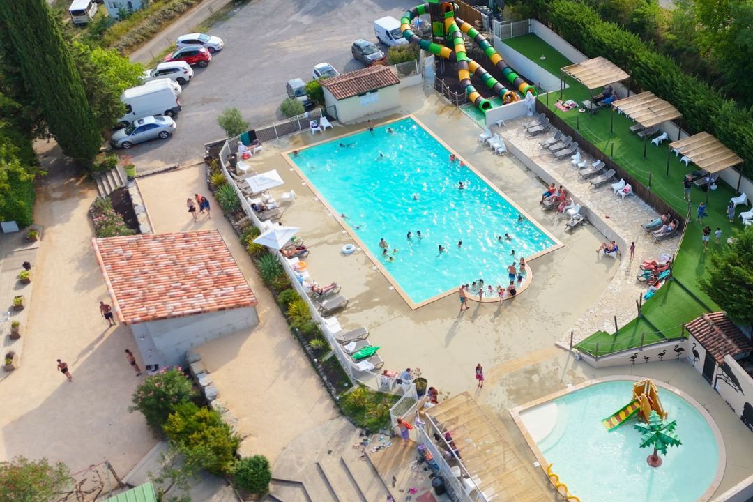 Pausado Ludo Camping