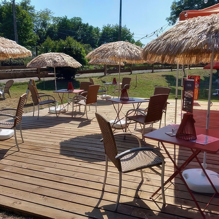 Camping L'île aux mille Charmes