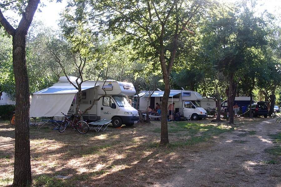 Camping Karda Beach and Bungalows