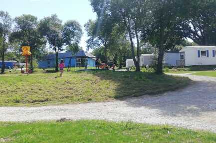 Camping Les Pieds Dans L'Eau