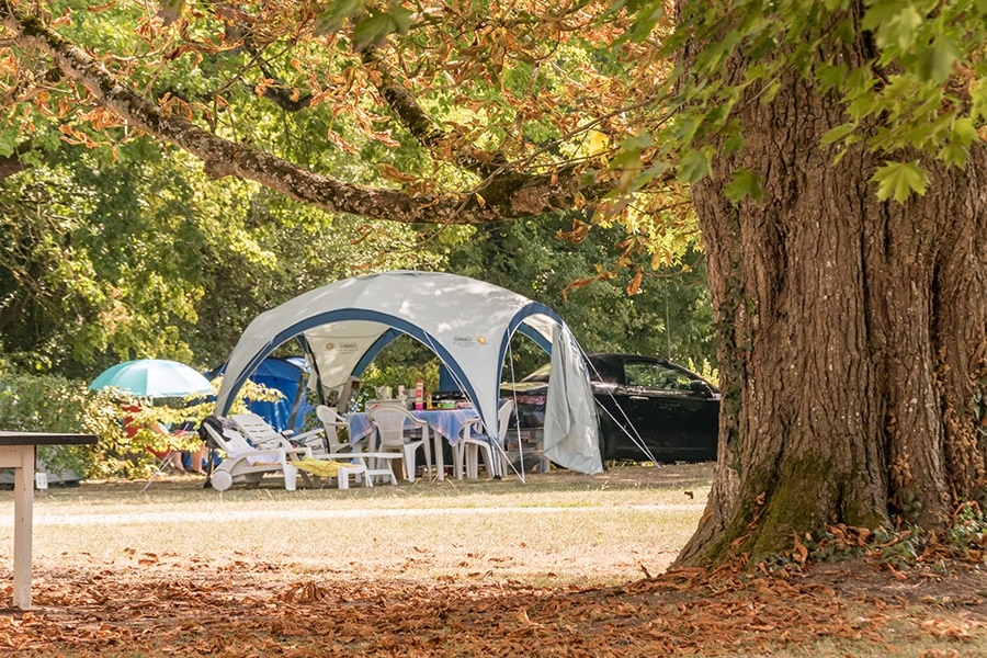 Camping Le Petit Trianon de Saint Ustre