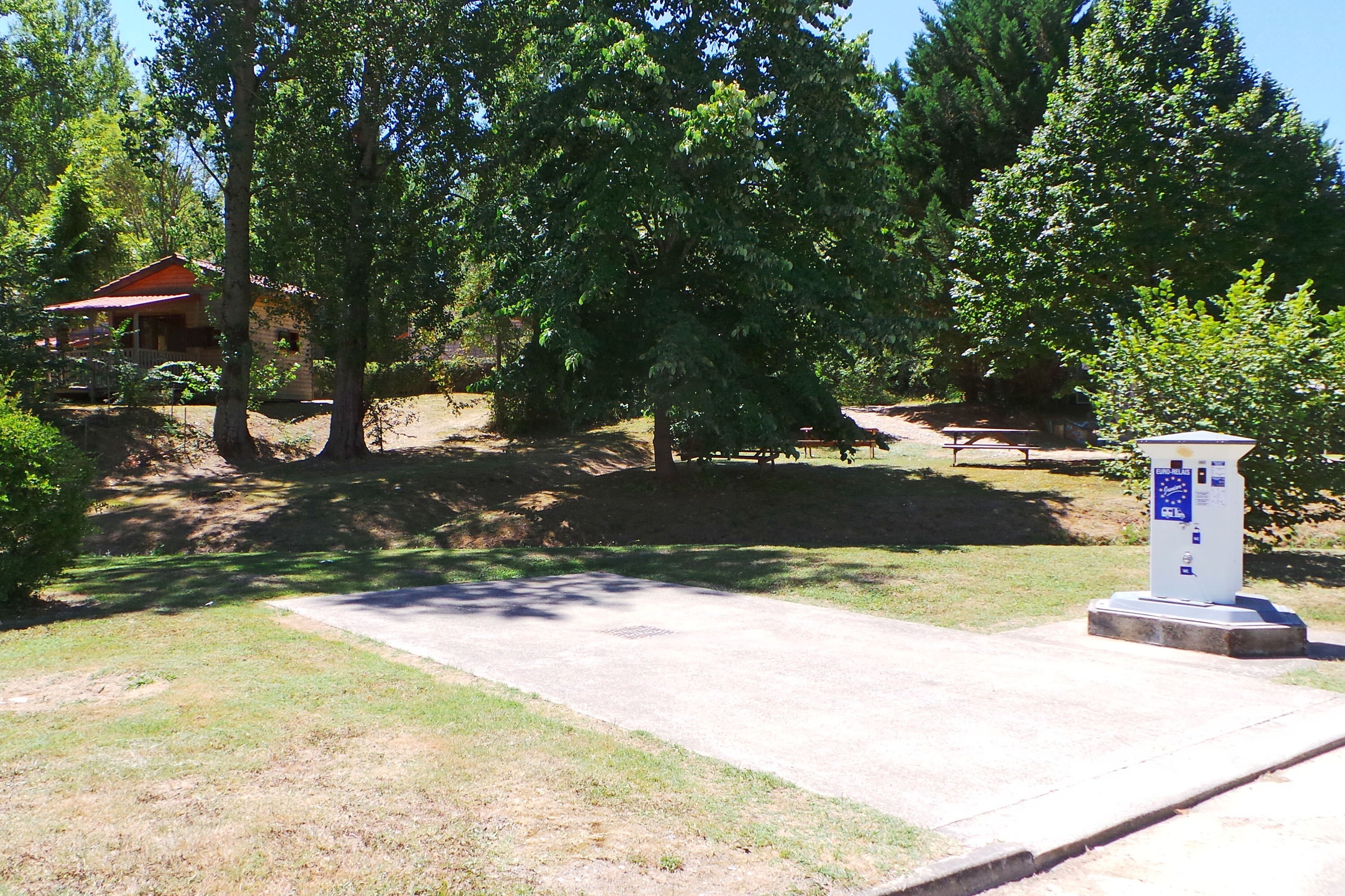 Flower Camping du Lac de la Thésauque