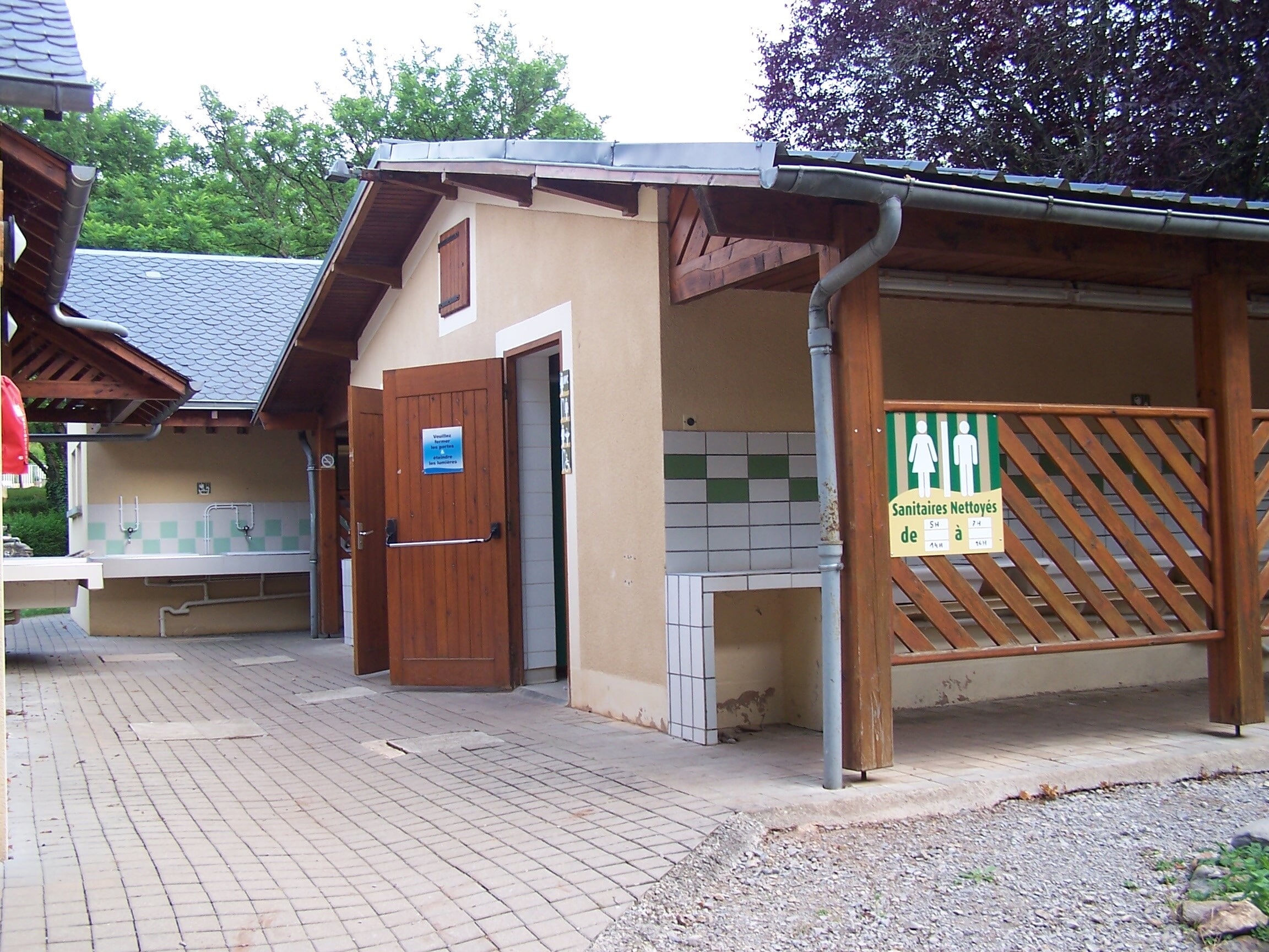 Camping Ushuaia villages Rives d'Olt et Aubrac