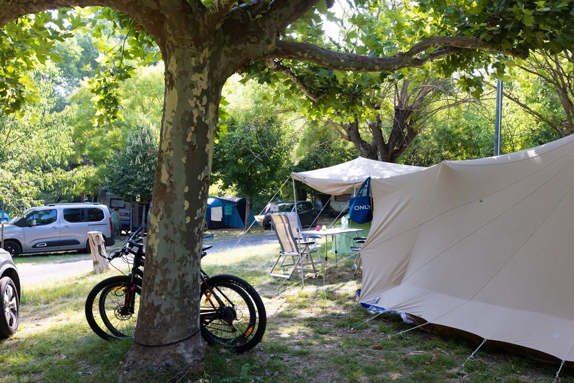 Flower Camping Le Val de l'Arre