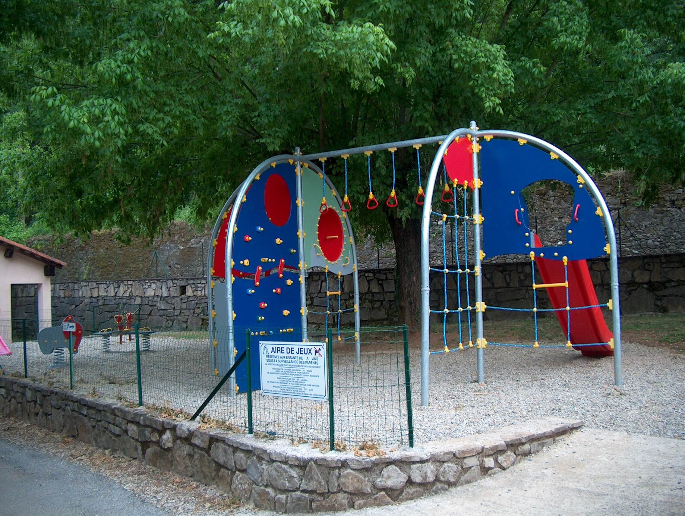 Flower Camping Le Val de l'Arre